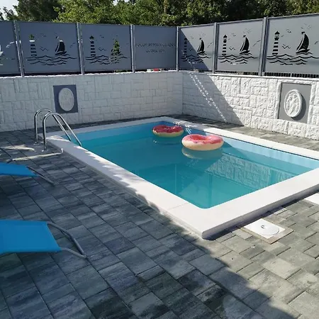 Kuca Za Odmor Pobor Dom wakacyjny Jadranovo